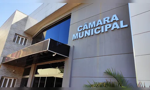 Câmara de Ivaiporã instaura Comissão Processante contra prefeito, que se defende