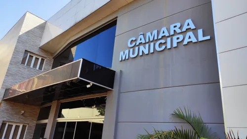 Câmara de Ivaiporã instaura Comissão Processante contra prefeito, que se defende