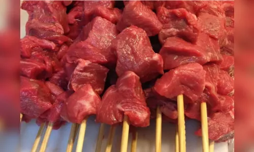 Vizinho de açougue recupera espetinhos furtados em Apucarana 