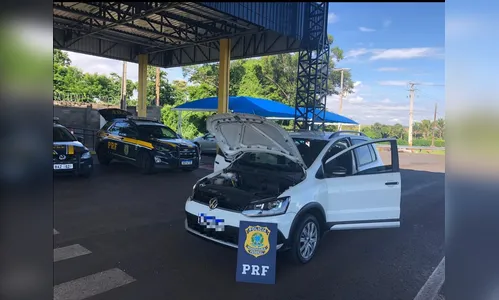 PRF recupera em Mandaguari veículo roubado no Rio de Janeiro