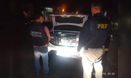 Em ação conjunta, PRF e Receita Federal apreendem mercadorias ilegais em Paranavaí