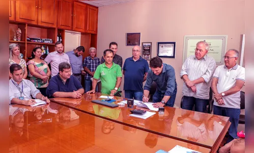 Prefeitura licita três obras de pavimentação asfáltica