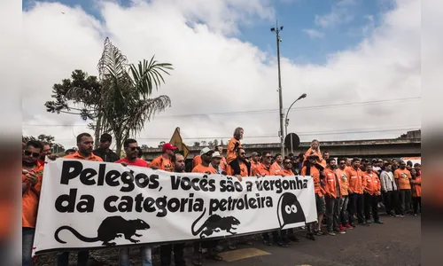 Petroleiros suspendem greve da Petrobras para iniciar rodada de negociação