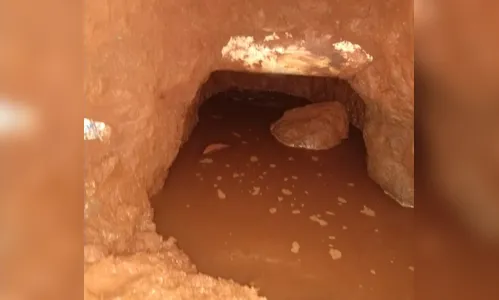 Presos cavam túnel e fogem da cadeia de Ivaiporã