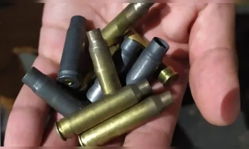 
							PM morre após ser baleado durante assalto a banco, em Telêmaco Borba; veja o momento da troca de tiros 
						
						