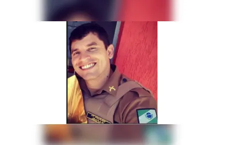 
							PM morre após ser baleado durante assalto a banco, em Telêmaco Borba; veja o momento da troca de tiros 
						
						