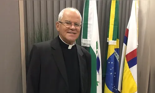 Em noite de homenagem, Monsenhor Roberto Carrara conta seus planos para o futuro 
