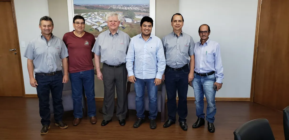 Prefeito de São João do Ivaí se reúne com presidente da Copacol para propor parceria