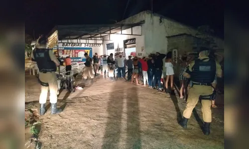 PM de Apucarana realiza 'Operação Carnaval' e aborda mais de 60 pessoas 