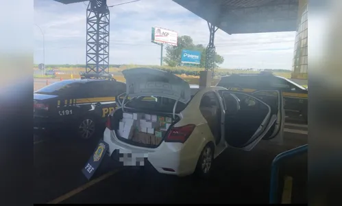 PRF apreende carro lotado de mercadorias do Paraguai, em Mandaguari  