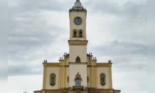 Semana começa com chuva, mas tempo deve ficar firme a partir de quinta