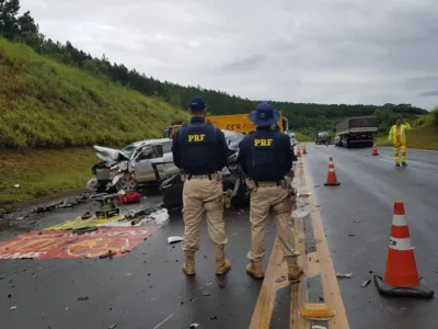 Acidente entre duas caminhonetes causa uma morte e deixa quatro feridos, em Tibaji