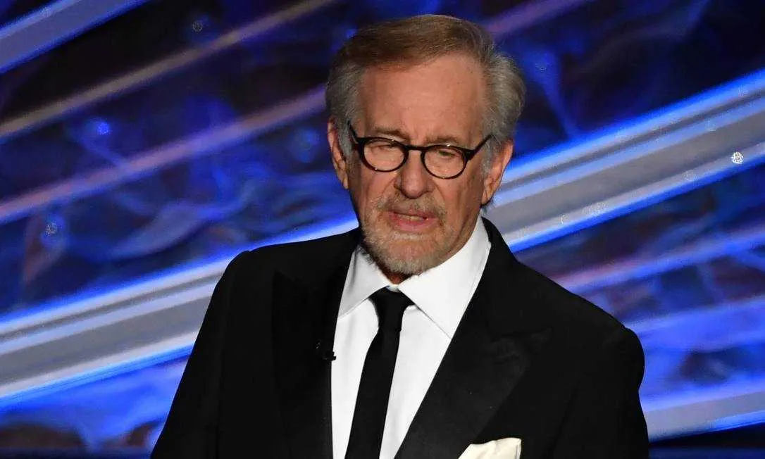 Saiba quem substituirá Steven Spielberg na direção de 'Indiana Jones 5'