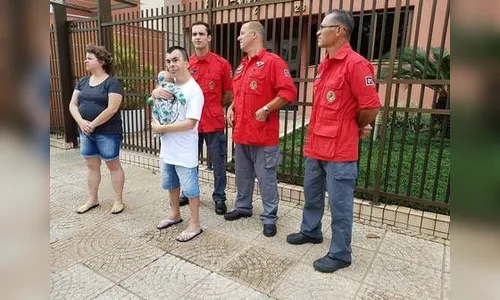 Bombeiros de Santa Catarina resgatam boneco e viralizam nas redes sociais