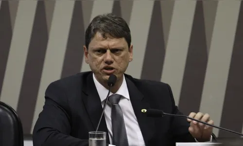 Empresa Klabin assina contrato de exploração de terminal no Paraná