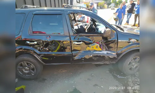 Acidente na Avenida Minas Gerais em Apucarana provoca ferimentos em motociclista 