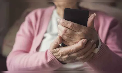 Idosa perde R$ 9 mil após extorsão em Arapongas