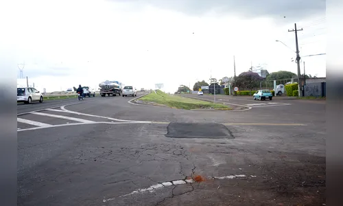Viapar conserta buraco após queda de ciclista em Apucarana