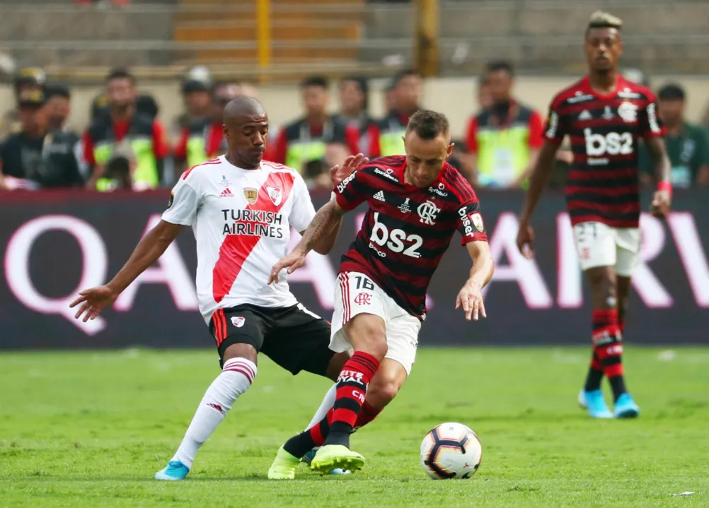 Flamengo confirma baixa de Rafinha em estreia na Libertadores