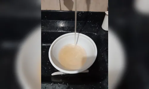 
							Cor da água preocupa moradores de São João do Ivaí
						
						