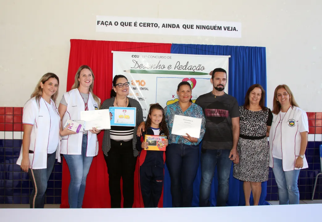 CGU premia aluna da rede municipal de Apucarana