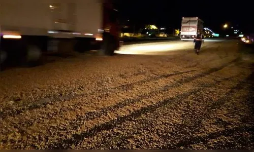 PRF ainda não tem pistas de caminhão carregado de soja que provocou acidente na BR 369