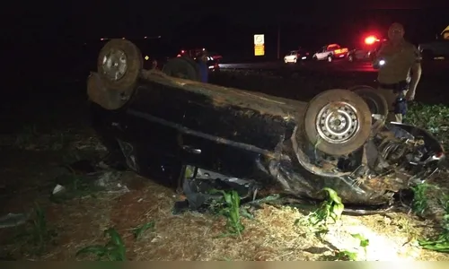 Mulher fica ferida em capotamento na Rodovia PR 462