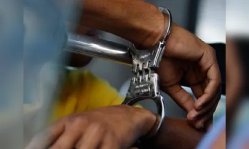 Homem é preso em Ivaiporã por se masturbar em público