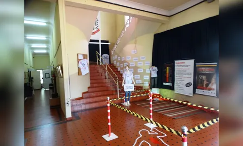 Violência contra a Mulher é tema de exposição no museu de Arapongas