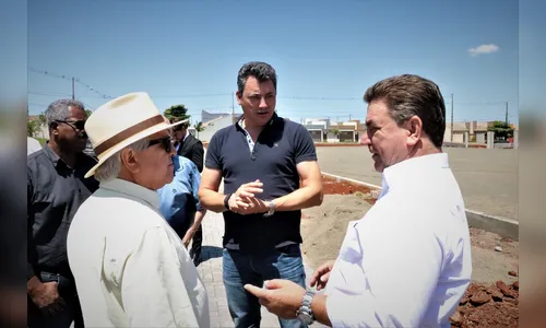 Onofre, Sérgio Souza e comitiva visitam obra do Centro de Lazer e Esporte no Interlagos