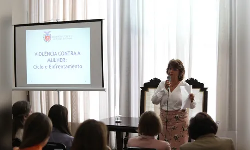 Protocolo visa melhorar o atendimento às mulheres vítimas de agressão no Paraná