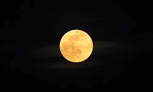 Superlua vai iluminar o céu nesta segunda-feira
