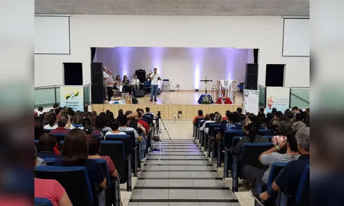 Deputado federal Diego Garcia participa de encontro diocesano em Apucarana