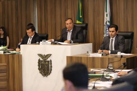 CCJ aprova projeto que estabelece o videomonitoramento de obras públicas