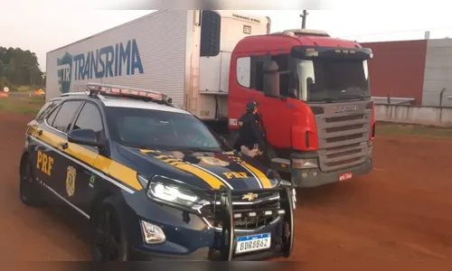PRF recupera em Mauá da Serra carreta roubada com carga de carne avaliada em R$ 406 mil 