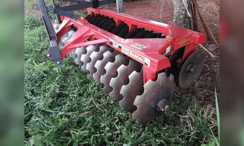 Ladrões furtam implementos agrícolas de sítio em Borrazópolis