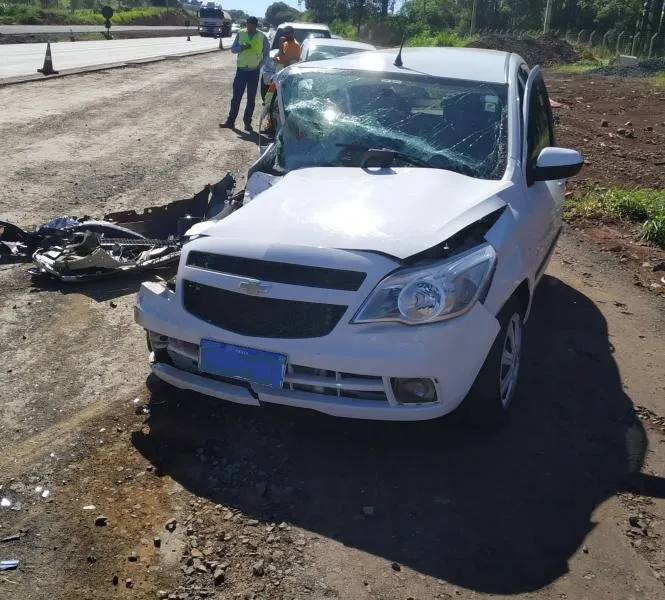Acidente no Contorno Sul de Apucarana provoca ferimentos em motorista 