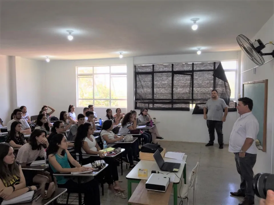 Prefeito visita campus avançado de Arapongas IFPR e Cursinho Municipal