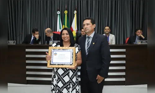 Maria Aparecida recebe homenagem na Câmara de Vereadores em Apucarana