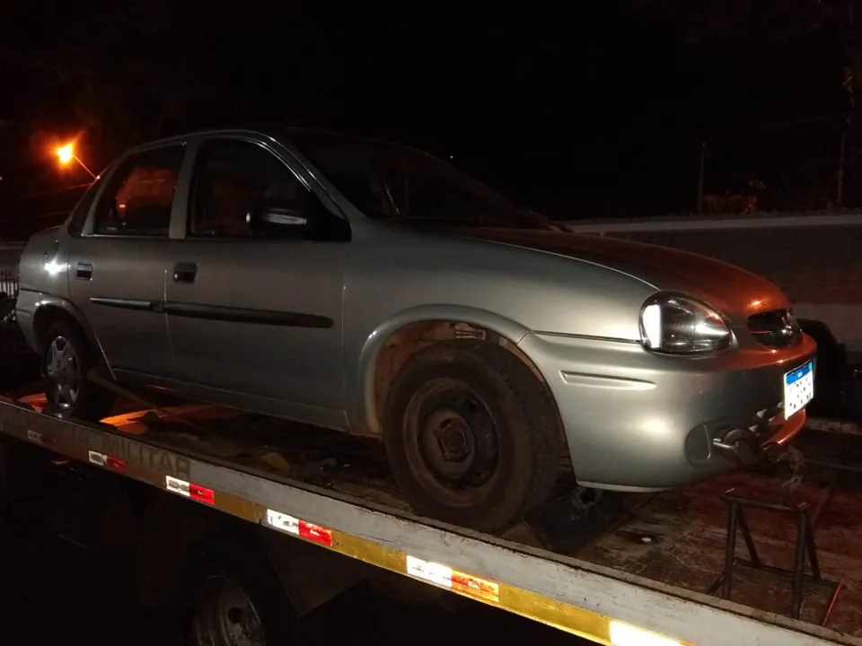 Carro roubado em Marilândia do Sul é encontrado em Apucarana