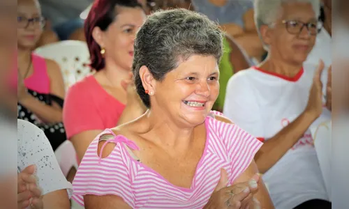 CRAS Del Condor e Ginásio Mateus Romera realizam homenagem para as mulheres