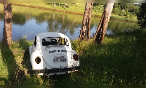 PM de Apucarana recupera Fusca furtado; carro estava sem as rodas