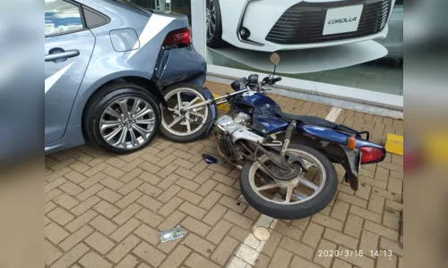 
							Motociclista sofre ferimentos após acidente em Apucarana
						
						