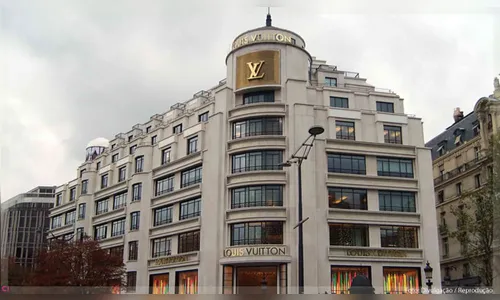 Louis Vuitton usa fábricas de perfumes para produzir álcool gel na França