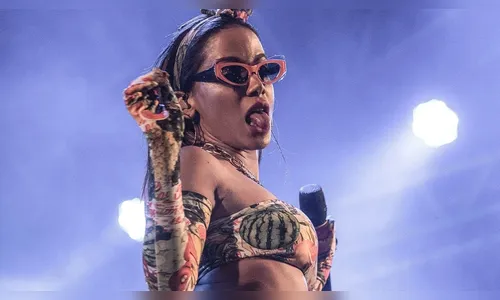 Anitta cancela festa de aniversário por conta do Coronavírus