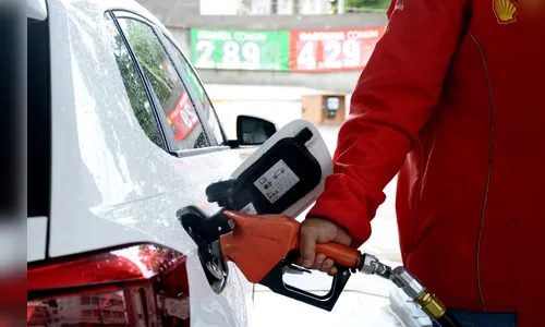 Petrobras reduz preços da gasolina em 12% e do diesel em 7,5%