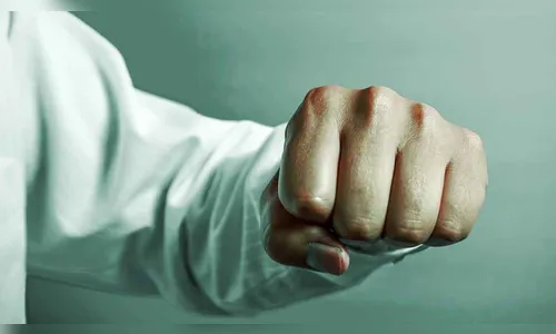 Homem invade casa e agride marido da ex-esposa, em Jardim Alegre