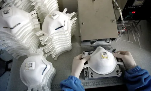 Detentos de SP vão produzir máscaras de proteção contra o coronavírus