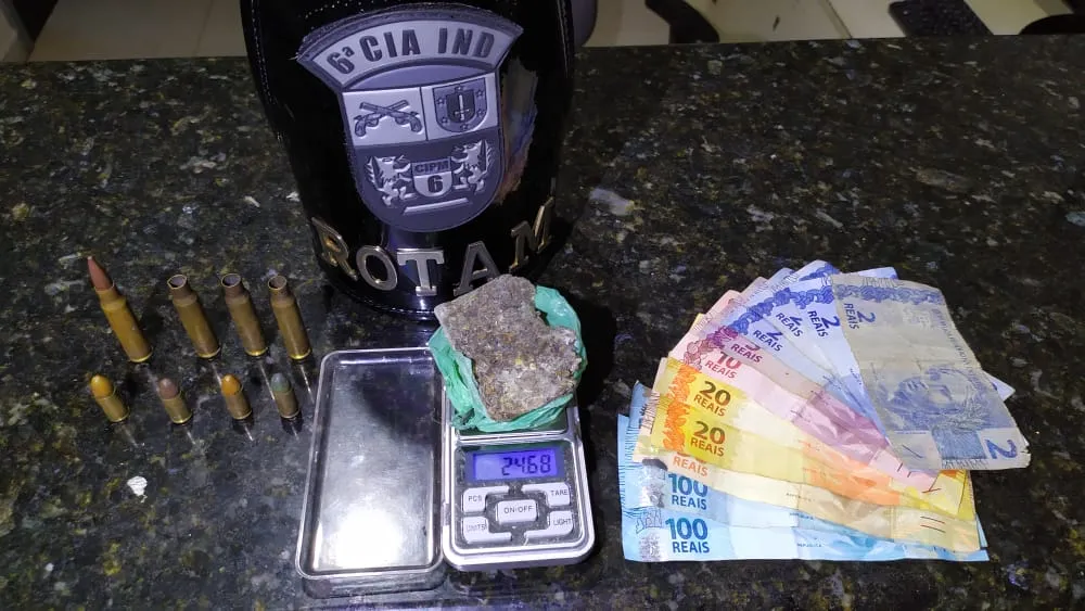 Rotam prende suspeito por tráfico de drogas e posse irregular de munição, em Ivaiporã