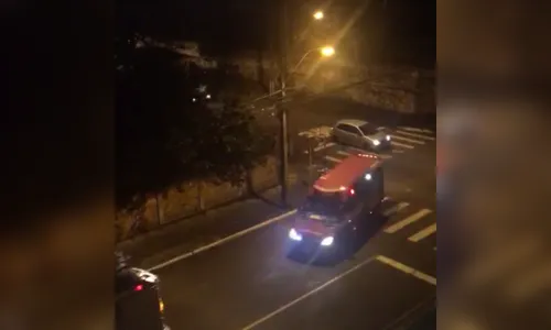 Bombeiros fazem carreata em apoio aos profissionais da saúde e conscientização da população 